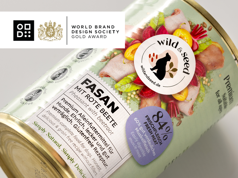Detailaufnahme der Wild-&-Seed-Dose „Fasan mit Rote Beete“ mit floraler Zutatenillustration; Packaging-Design von 18Quadrat, ausgezeichnet mit dem World Brand Design Society Gold Award.